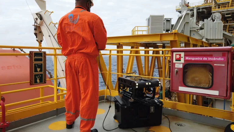 Inspeção com ROVs para indústrias
